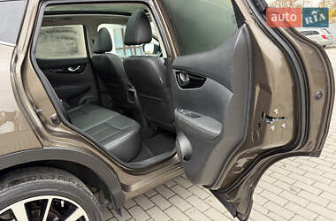 Внедорожник / Кроссовер Nissan Qashqai 2015 в 