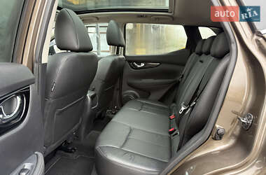 Внедорожник / Кроссовер Nissan Qashqai 2015 в 