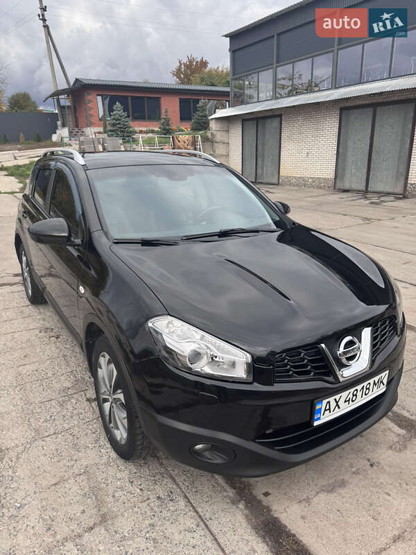 Позашляховик / Кросовер Nissan Qashqai 2011 в Богодухіву фото 3 Позашляховик / Кросовер Nissan Qashqai 2011 в Богодухіву