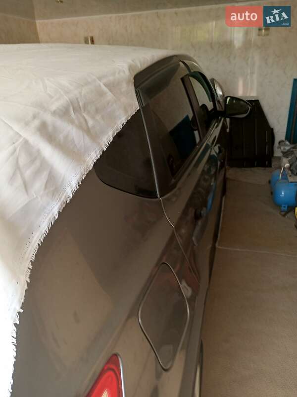 Внедорожник / Кроссовер Nissan Qashqai 2012 в Кривом Роге фото 13 Внедорожник / Кроссовер Nissan Qashqai 2012 в Кривом Роге