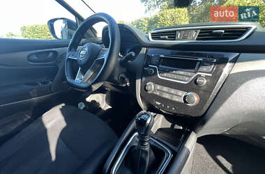 Позашляховик / Кросовер Nissan Qashqai 2018 в  фото 33 Позашляховик / Кросовер Nissan Qashqai 2018 в