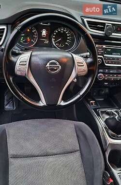 Внедорожник / Кроссовер Nissan Qashqai 2014 в 