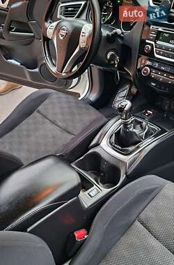 Внедорожник / Кроссовер Nissan Qashqai 2014 в 