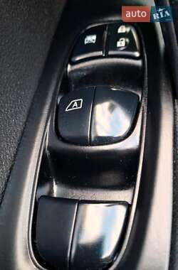 Внедорожник / Кроссовер Nissan Qashqai 2014 в 