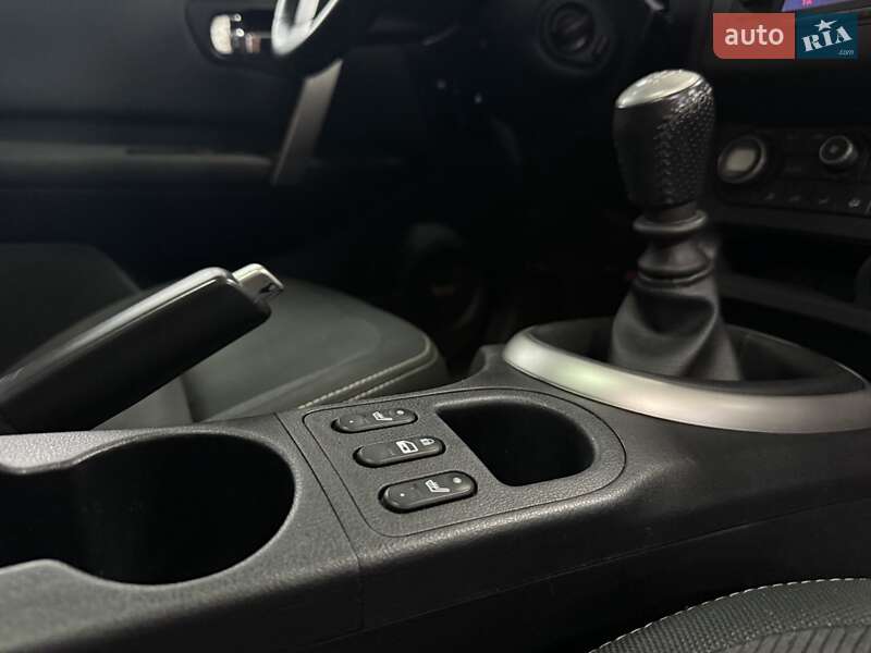 Внедорожник / Кроссовер Nissan Qashqai 2010 в Полтаве