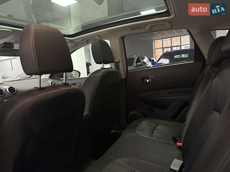 Внедорожник / Кроссовер Nissan Qashqai 2010 в Полтаве