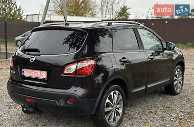 Внедорожник / Кроссовер Nissan Qashqai 2010 в 