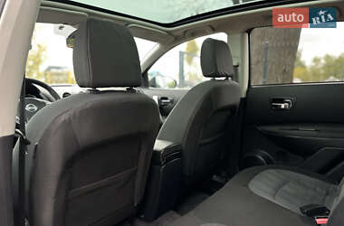 Внедорожник / Кроссовер Nissan Qashqai 2010 в 