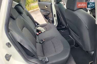 Внедорожник / Кроссовер Nissan Qashqai 2010 в 