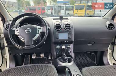 Внедорожник / Кроссовер Nissan Qashqai 2010 в 