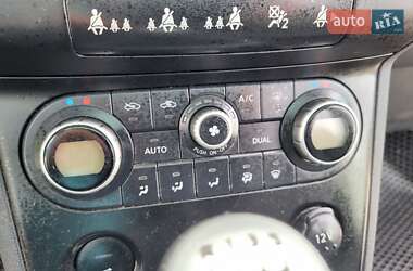 Внедорожник / Кроссовер Nissan Qashqai 2010 в 