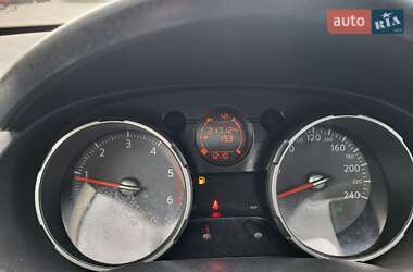 Внедорожник / Кроссовер Nissan Qashqai 2010 в 