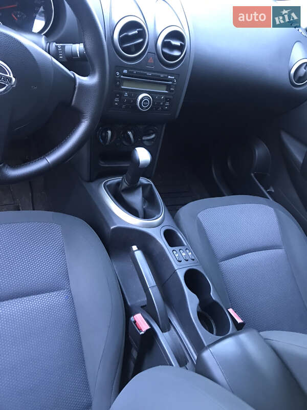 Внедорожник / Кроссовер Nissan Qashqai 2011 в Сокале фото 4 Внедорожник / Кроссовер Nissan Qashqai 2011 в Сокале