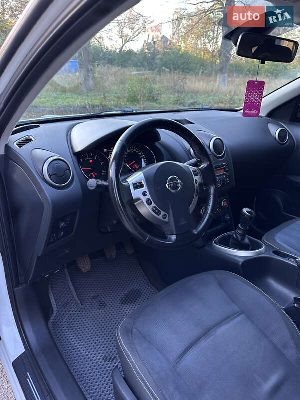 Внедорожник / Кроссовер Nissan Qashqai 2010 в Кицмани фото 29 Внедорожник / Кроссовер Nissan Qashqai 2010 в Кицмани