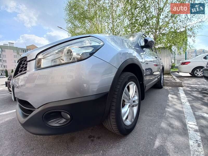 Внедорожник / Кроссовер Nissan Qashqai 2011 в Ямполе