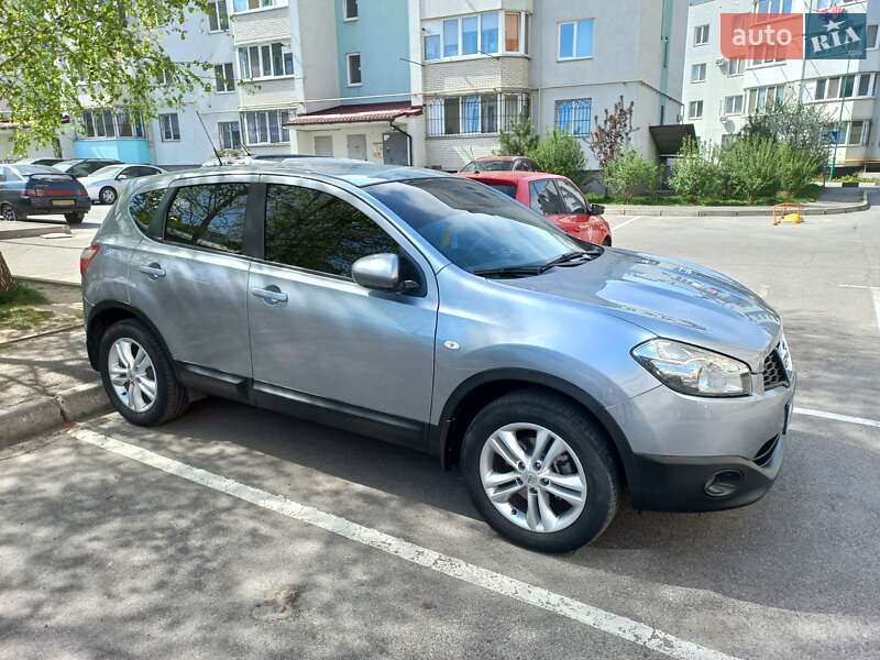 Внедорожник / Кроссовер Nissan Qashqai 2011 в Ямполе