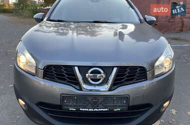 Внедорожник / Кроссовер Nissan Qashqai 2012 в 