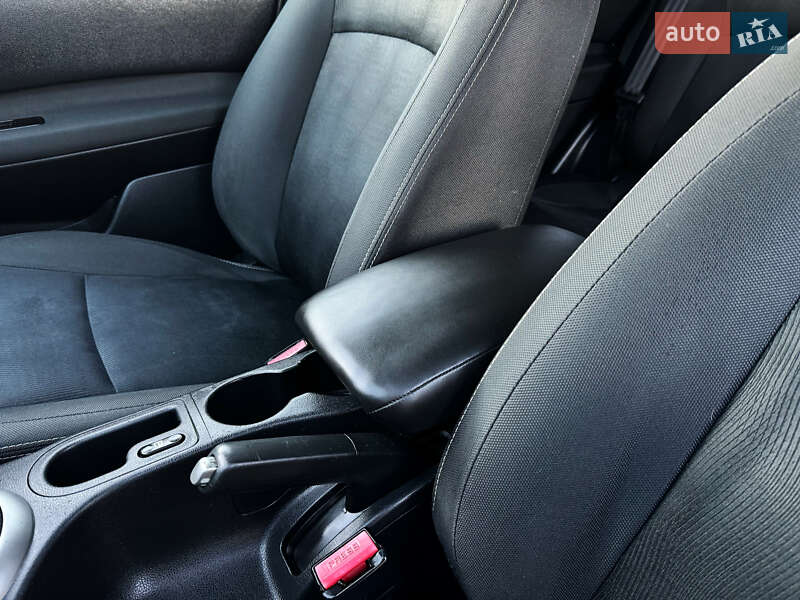 Позашляховик / Кросовер Nissan Qashqai 2012 в Стрию фото 95 Позашляховик / Кросовер Nissan Qashqai 2012 в Стрию