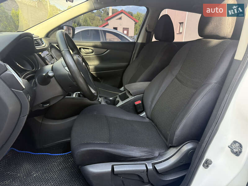 Внедорожник / Кроссовер Nissan Qashqai 2015 в Львове