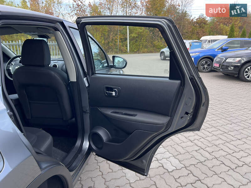 Внедорожник / Кроссовер Nissan Qashqai 2011 в Нововолынске