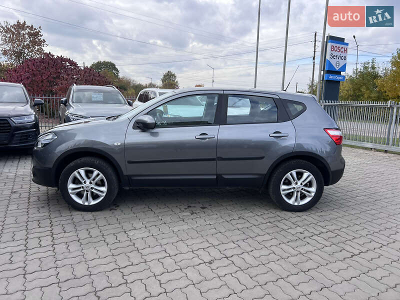 Внедорожник / Кроссовер Nissan Qashqai 2011 в Нововолынске