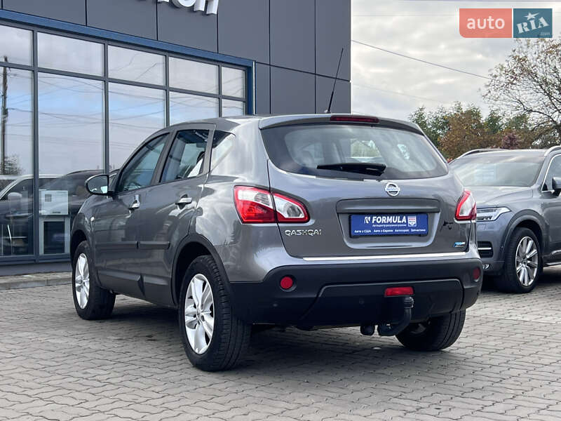 Внедорожник / Кроссовер Nissan Qashqai 2011 в Нововолынске