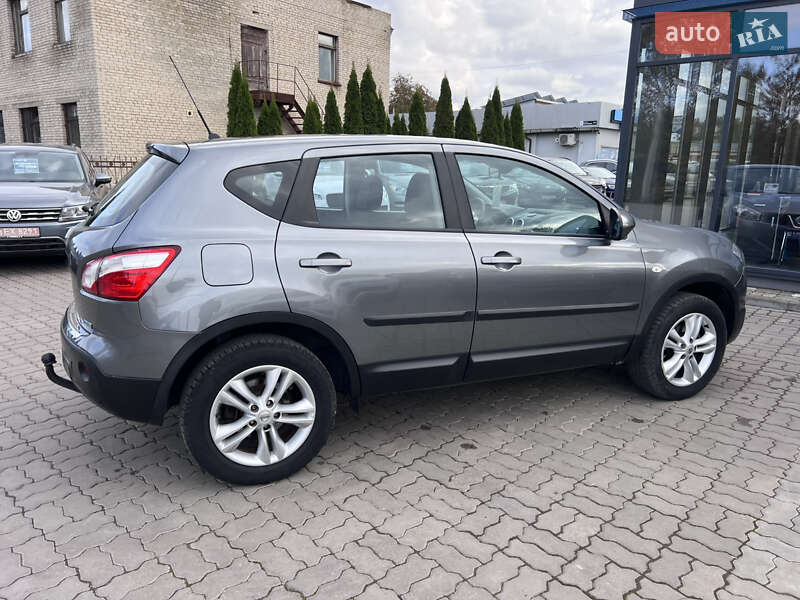 Внедорожник / Кроссовер Nissan Qashqai 2011 в Нововолынске