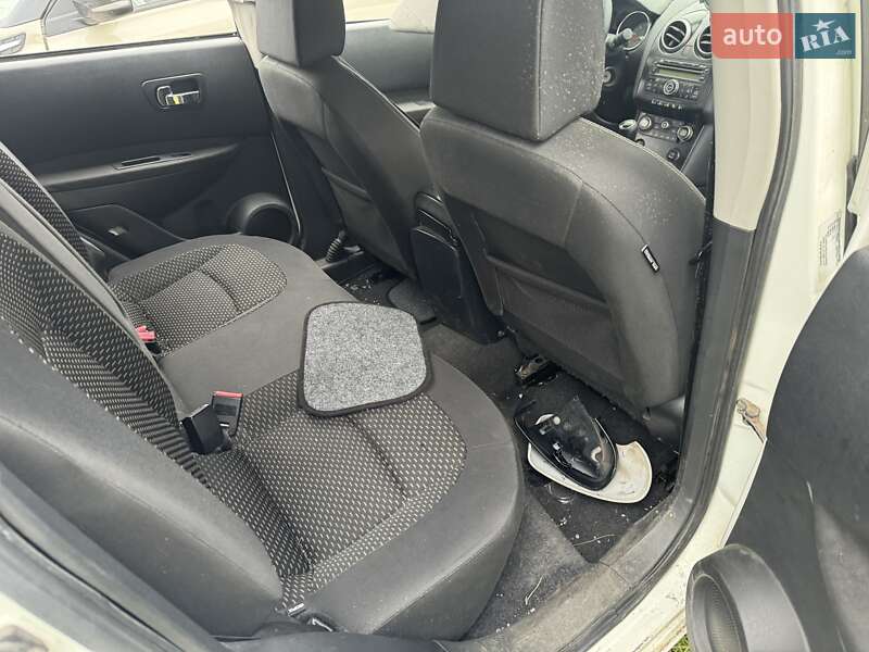 Внедорожник / Кроссовер Nissan Qashqai 2008 в Белогородке