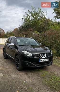 Внедорожник / Кроссовер Nissan Qashqai 2010 в Подольске