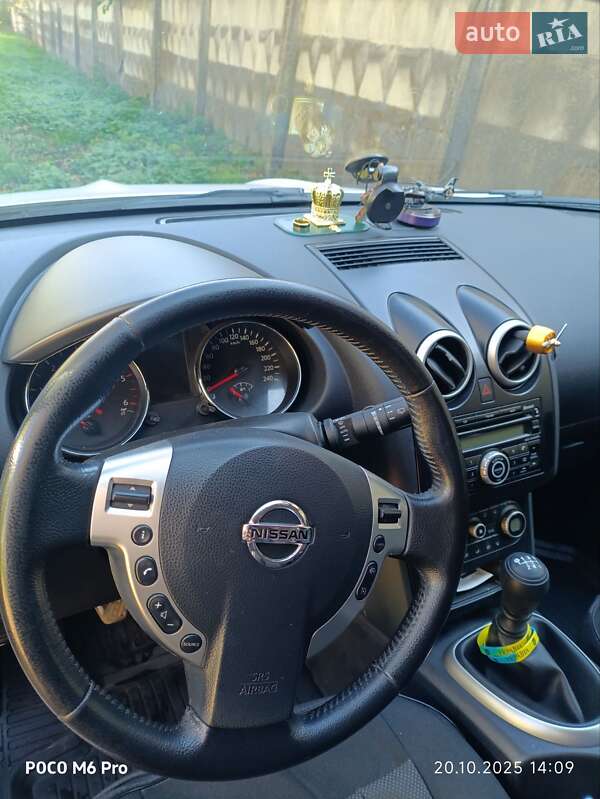 Внедорожник / Кроссовер Nissan Qashqai 2010 в Черновцах фото 4 Внедорожник / Кроссовер Nissan Qashqai 2010 в Черновцах