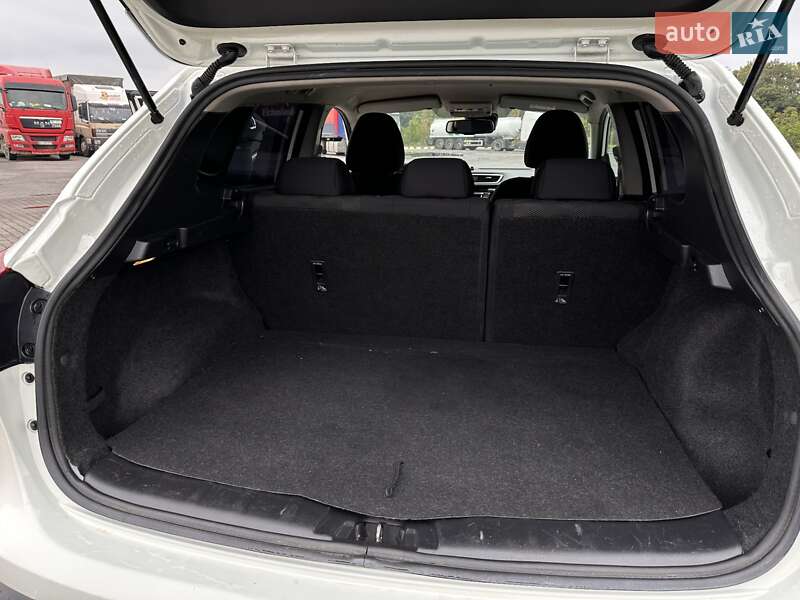 Внедорожник / Кроссовер Nissan Qashqai 2015 в Радивилове фото 30 Внедорожник / Кроссовер Nissan Qashqai 2015 в Радивилове