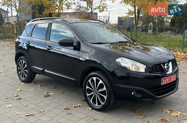 Внедорожник / Кроссовер Nissan Qashqai 2013 в 