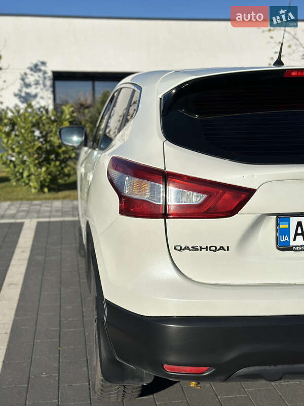 Позашляховик / Кросовер Nissan Qashqai 2015 в Мукачевому фото 4 Позашляховик / Кросовер Nissan Qashqai 2015 в Мукачевому