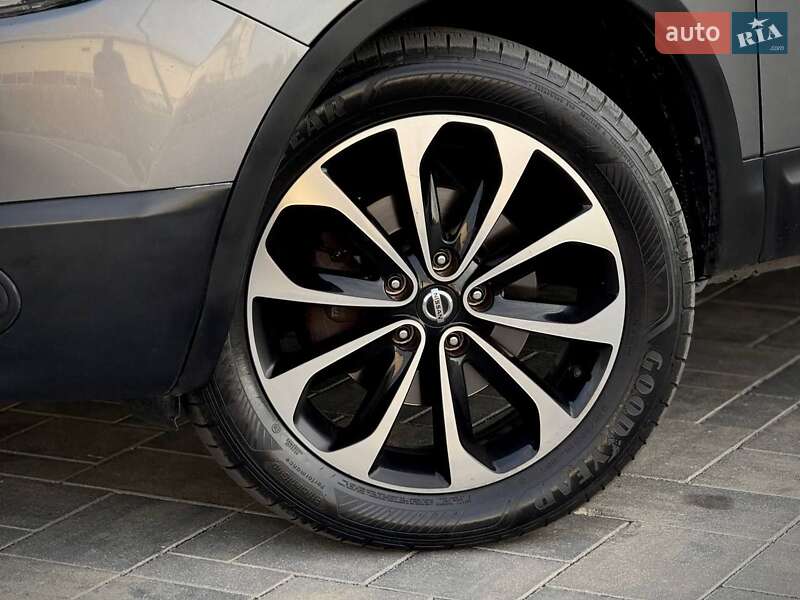 Внедорожник / Кроссовер Nissan Qashqai 2014 в Луцке фото 7 Внедорожник / Кроссовер Nissan Qashqai 2014 в Луцке