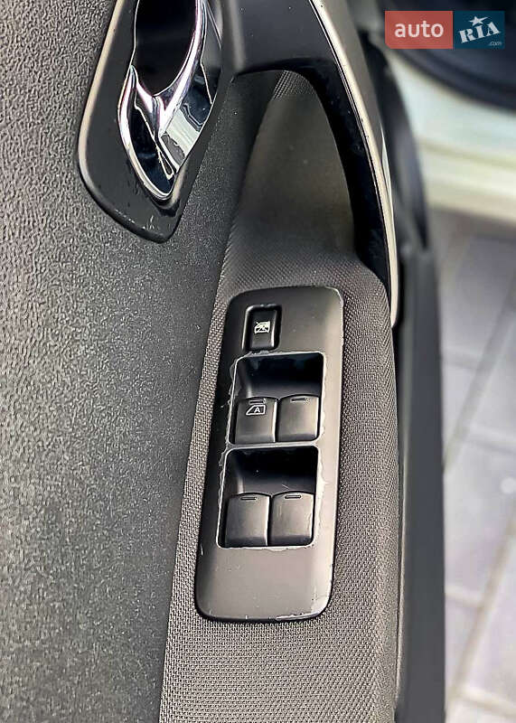 Позашляховик / Кросовер Nissan Qashqai 2011 в Дніпрі фото 32 Позашляховик / Кросовер Nissan Qashqai 2011 в Дніпрі