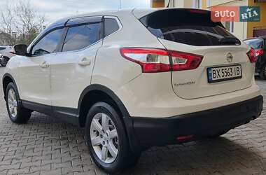 Внедорожник / Кроссовер Nissan Qashqai 2014 в 
