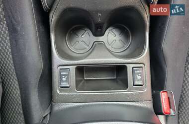 Внедорожник / Кроссовер Nissan Qashqai 2014 в 