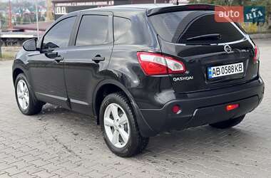 Внедорожник / Кроссовер Nissan Qashqai 2011 в 