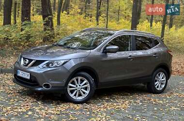 Внедорожник / Кроссовер Nissan Qashqai 2015 в 