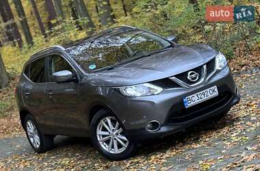 Внедорожник / Кроссовер Nissan Qashqai 2015 в 