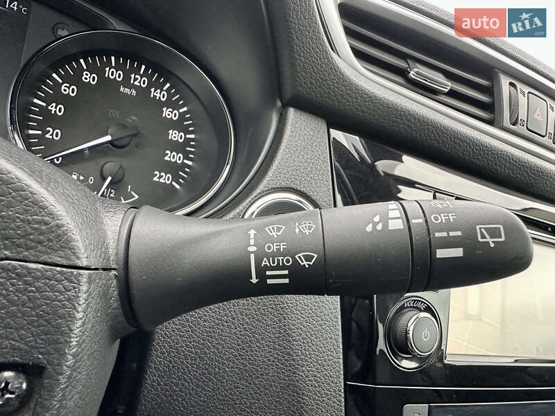 Позашляховик / Кросовер Nissan Qashqai 2017 в Кам'янець-Подільському