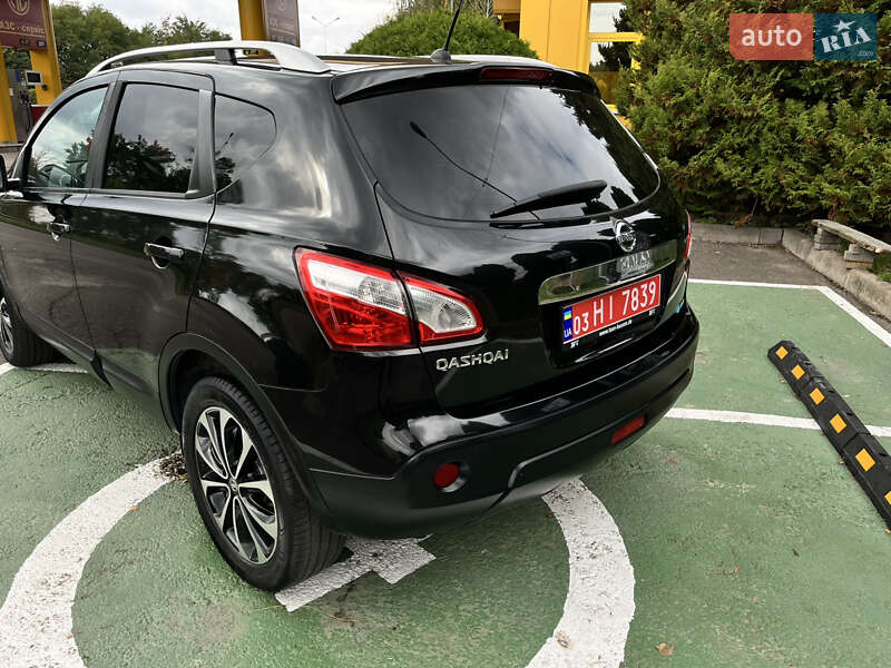 Внедорожник / Кроссовер Nissan Qashqai 2011 в Млинове