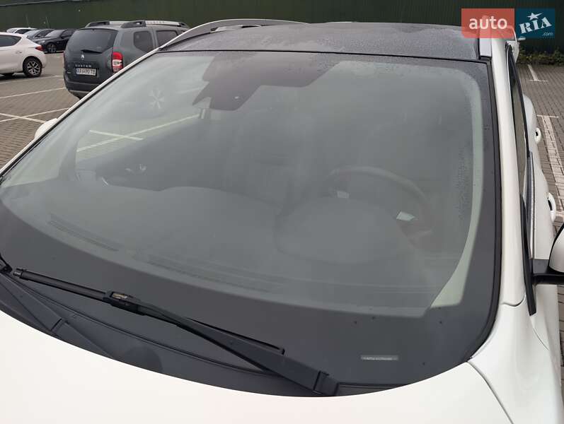 Внедорожник / Кроссовер Nissan Qashqai 2017 в Киеве