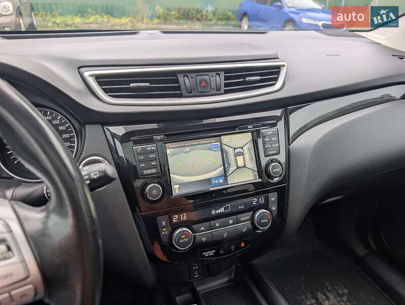 Внедорожник / Кроссовер Nissan Qashqai 2017 в Киеве