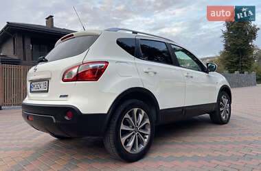 Внедорожник / Кроссовер Nissan Qashqai 2012 в 