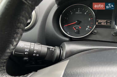 Внедорожник / Кроссовер Nissan Qashqai 2012 в 