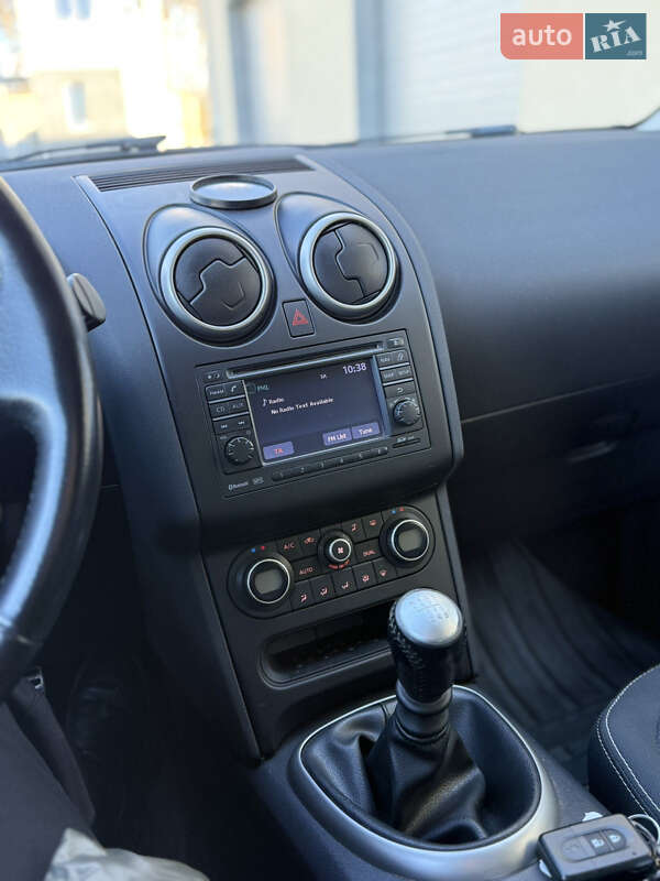 Внедорожник / Кроссовер Nissan Qashqai 2010 в Радехове