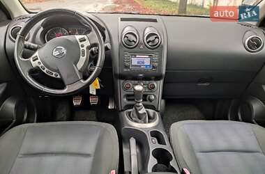 Позашляховик / Кросовер Nissan Qashqai 2012 в  фото 24 Позашляховик / Кросовер Nissan Qashqai 2012 в