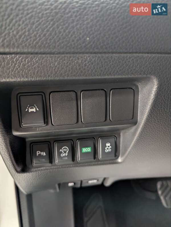 Позашляховик / Кросовер Nissan Qashqai 2015 в Тернополі фото 11 Позашляховик / Кросовер Nissan Qashqai 2015 в Тернополі