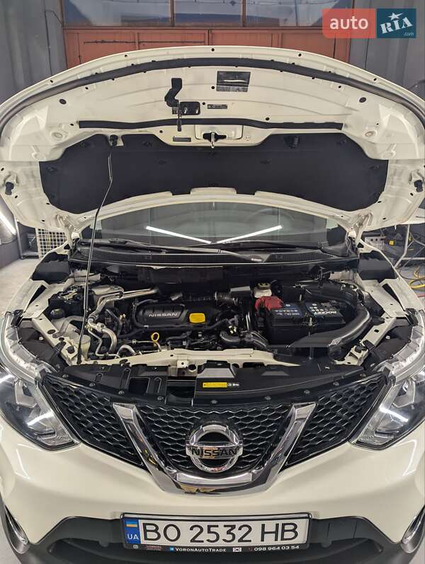 Позашляховик / Кросовер Nissan Qashqai 2015 в Тернополі фото 33 Позашляховик / Кросовер Nissan Qashqai 2015 в Тернополі